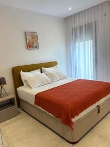 Stylish New Apartment parking & Secure Residence