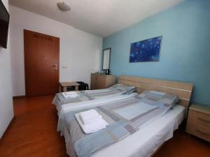 Luccia Apartments-Guesthouse Laguna