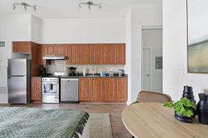 Cozy City Studio Near Budweiser & BMO Stadium