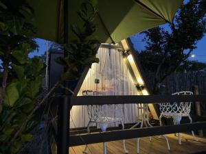 Mini Cabana