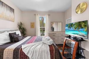 Charming 43 Home in Regal Palms Resort