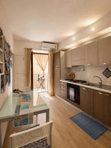 Carbonari Holiday House