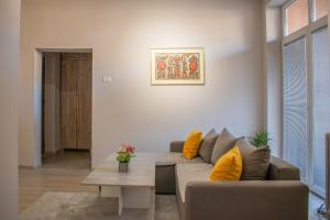 Mitos Apartments - Heart of Skopje with Free Parking