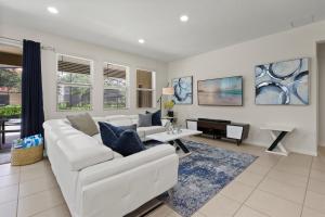 Stunning 6-Bedroom Pool Home Minutes from Disney