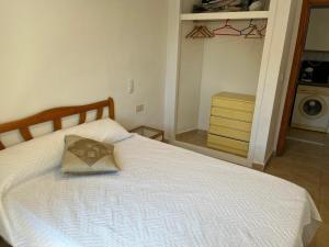 Lago Jardin : Bright spacious one bedroom flat