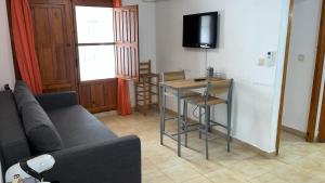 Lago Jardin : Bright spacious one bedroom flat