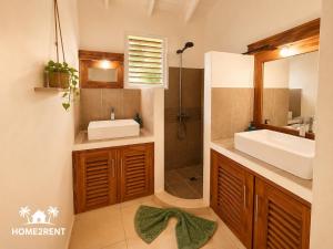 Villa 300m from beach with shared swimming pool