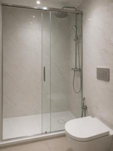 Cozy Two Bedroom at Chelsea Cloisters Hotel
