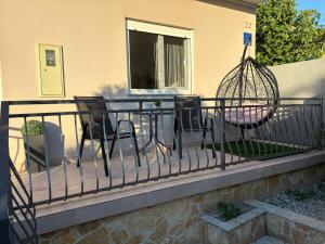 Holiday Home Sunset Azzurro with heated pool and free private parking