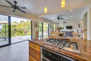 Infinity Pool & Concierge: Private San Pancho Home