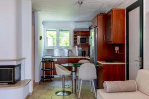 Corfu Glyfada Beach Apartment 13