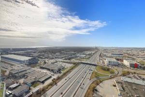 Modern Etobicoke Studio Sleek Queensway Retreat