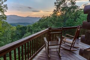 3 Bed 3 Bath Vacation home in Whittier