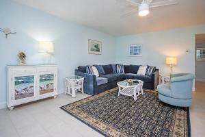 Sanibel Arms West D8