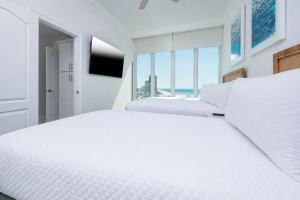 Phoenix Gulf Towers 1208