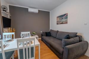 Karmela Apartment - Private parking