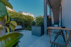 Karmela Apartment - Private parking