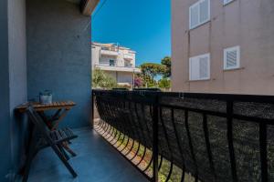 Karmela Apartment - Private parking