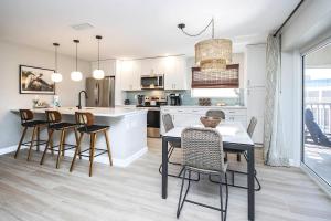 Sanibel Arms West L8