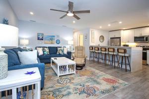 Sanibel Arms West M2