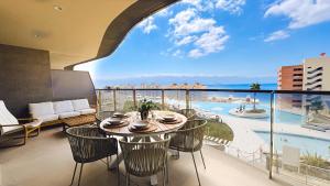 TM Sunset Sailors I by Terreta Rentals