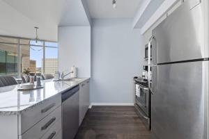 Designer Skyline Retreat 2BR w Skyline Terrace