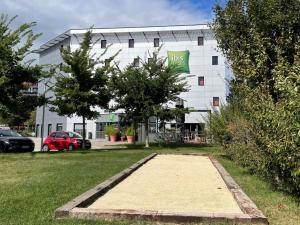 ibis Styles Romans-Valence Gare TGV