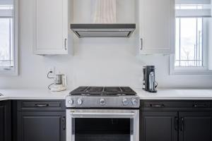 Two Private Rooms with Private Bath, Shared Kitchen and Laundry