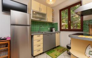 Beautiful Home In Sv Filip I Jakov With Wifi