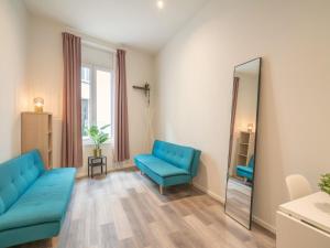 Spacious riverside apartment