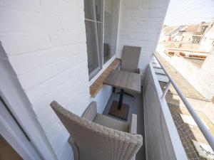 Apartment in Ostend near the Beach