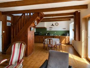Maison bretonne au centre du village - 4 pers. - FR-1-542-81