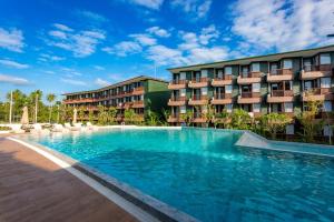 Peaceful Brand New Condo Gym Pool Sauna C283