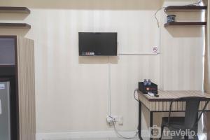 Comfort Studio at Vida View Makasar Apartment By Travelio