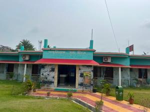 Panthanibas momochitte