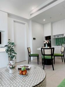 Đào Hiền Apartment Sunset town 2BR-2WC Fireworks view Pool & Free Gym