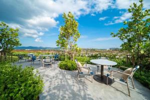 Relaxing by Boat Avenue-Bangtao Beach-CanvasC294
