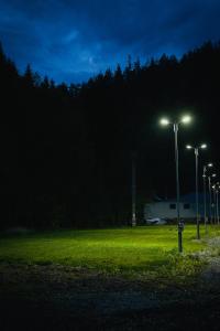 Camping Point Poarta Colibitei WhitebergHaus