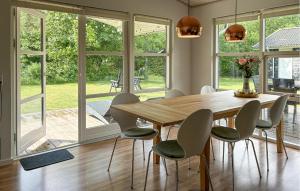 Cozy Home In Silkeborg With Wifi