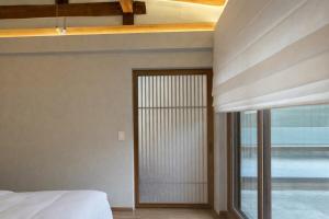 HausDa InSa Private Hanok AngukStation 1min 3R2B 4BED 9P Gyeongbokgung Yard