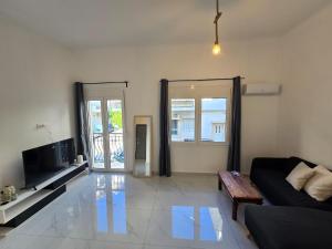 THEO2 - Stylish Flat - Port - Metro - Beaches