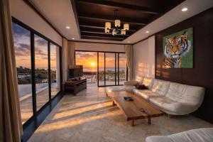 Skyline Seaview Villa-5 Bedroom, 4 Bathrooms with Private Seaview Pool