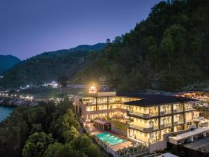 MoustacheMohanchatti, Rishikesh