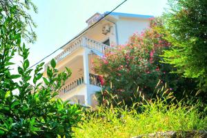 Private apartment with a great view and location