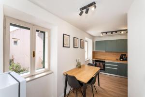 Nest