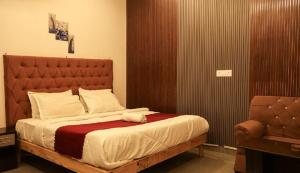Amara Inn by Sandane Homes Near Expo mart and Pari Chowk