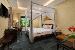 Scenic Mountain Ecolodge Ninh Binh