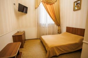Avenue Hotel