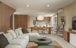 Beautiful Home In Snasici With Sauna