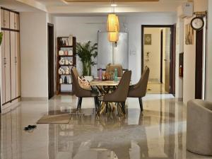 Luxe 1BHK flat in 6BHK Penthouse